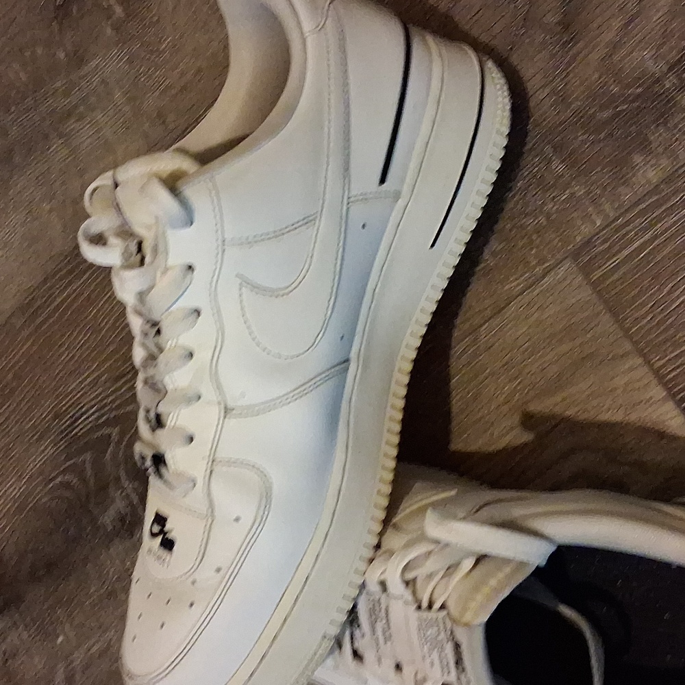 Nike AF1s - Picture 7 of 9